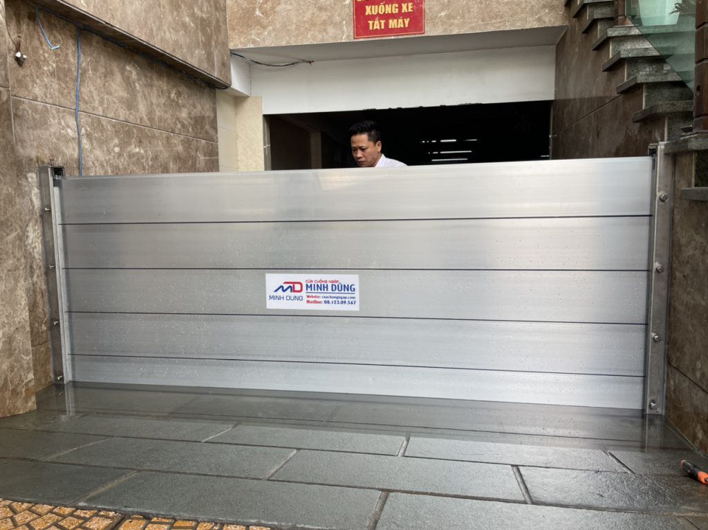 Cửa Chống Ngập Dạng Mềm Cho Cửa Hàng, Shophouse, Nhà Đẹp - Ảnh 2